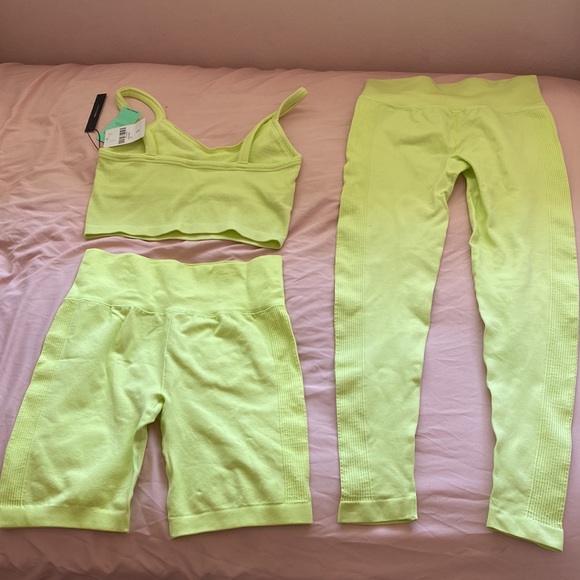 Forever 21 Active Seamless Cropped Cami Biker Shorts Leggings Bundle Set Bright - Picture 3 of 16